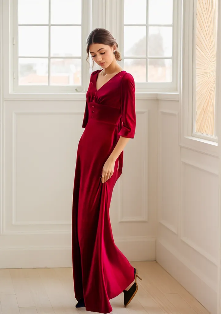 Elegant Long V-Neck A-Line Velvet Dress with Heart Shape Bow-Tied Back