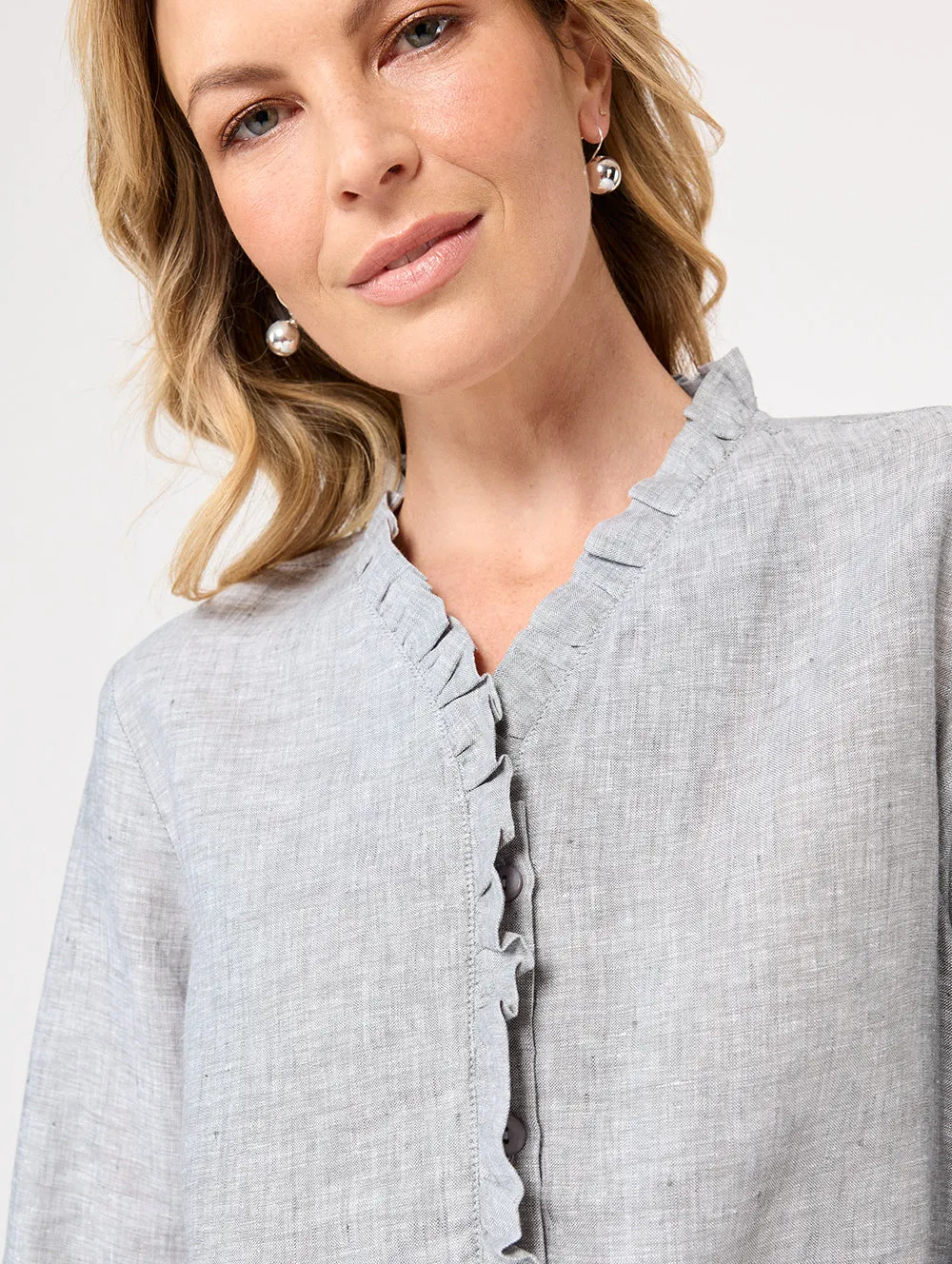 Niya 3/4 Sleeve Ruffle Shirt