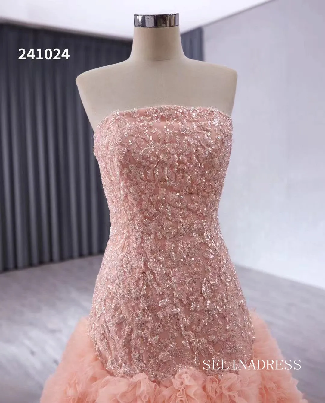 Pink Beaded Ruffled Wedding Dresses Strapless Quinceanera Dress 241024